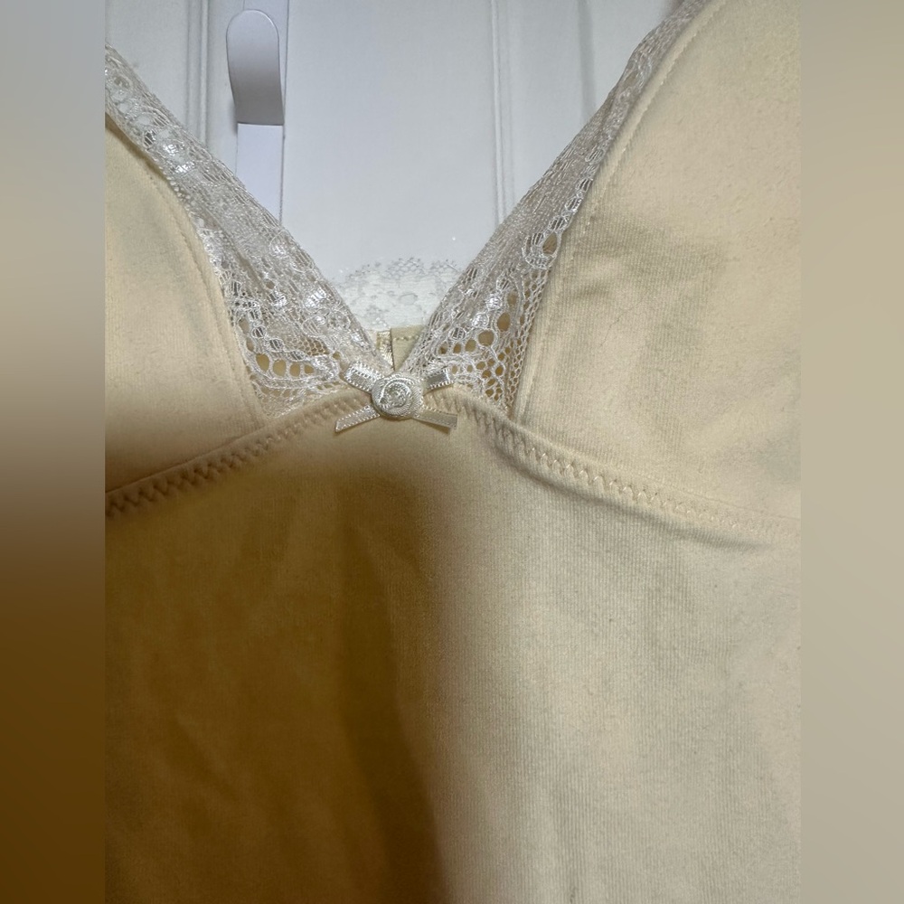 SKIMS Cotton Lace Slip Dress Butter - Picture 4 of 9